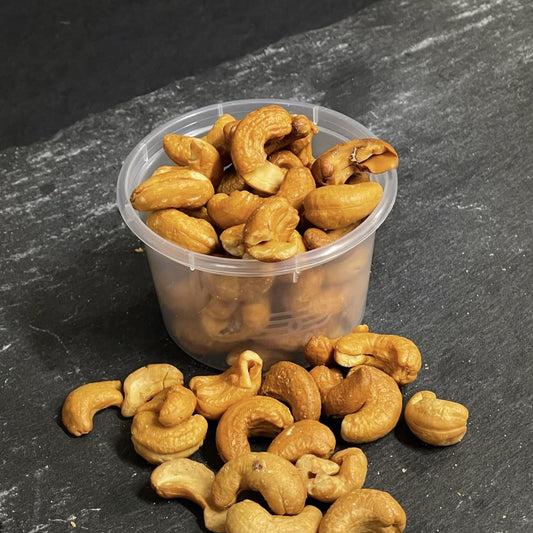 Cashew Nuts in a small pot mae ja thai foods online